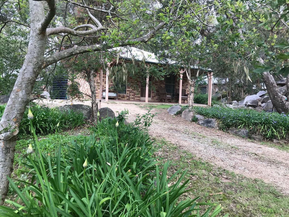 Honeysuckle Cottages Stanthorpe Buitenkant foto